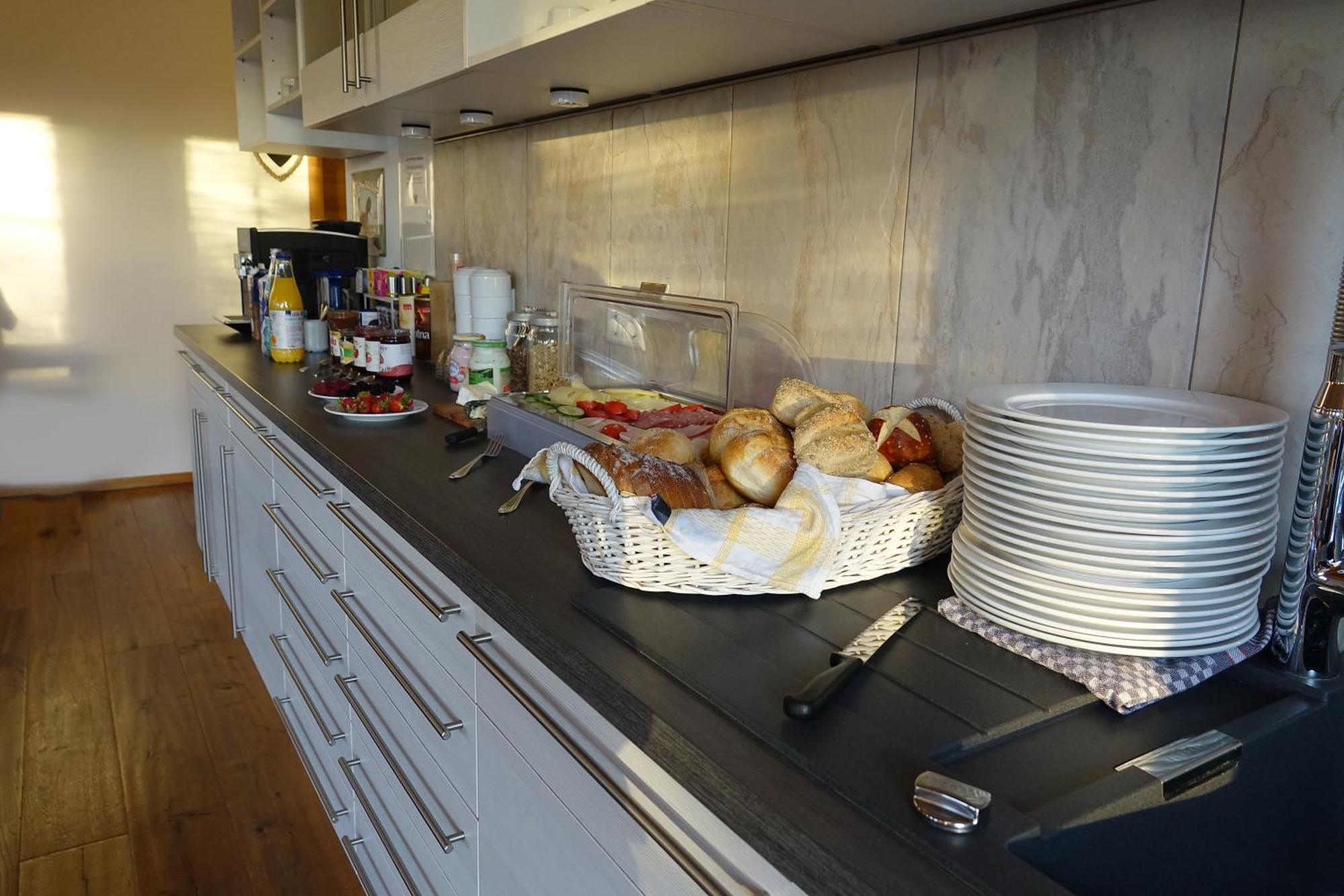 Rooster Bnb American Style Boutique Haus - Made With Love! Руст Экстерьер фото